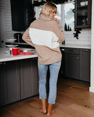 Cedar Turtleneck Colorblock Sweater - Oatmeal