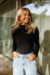 Black Highneck Slim Knit Sweater