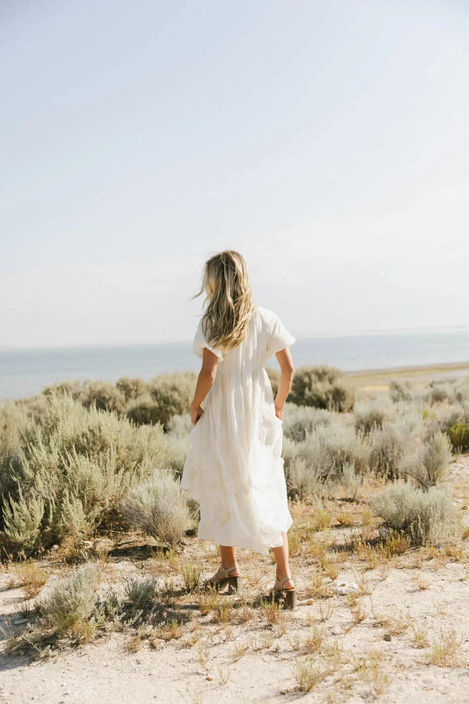 White Short Sleeves Midi Dress