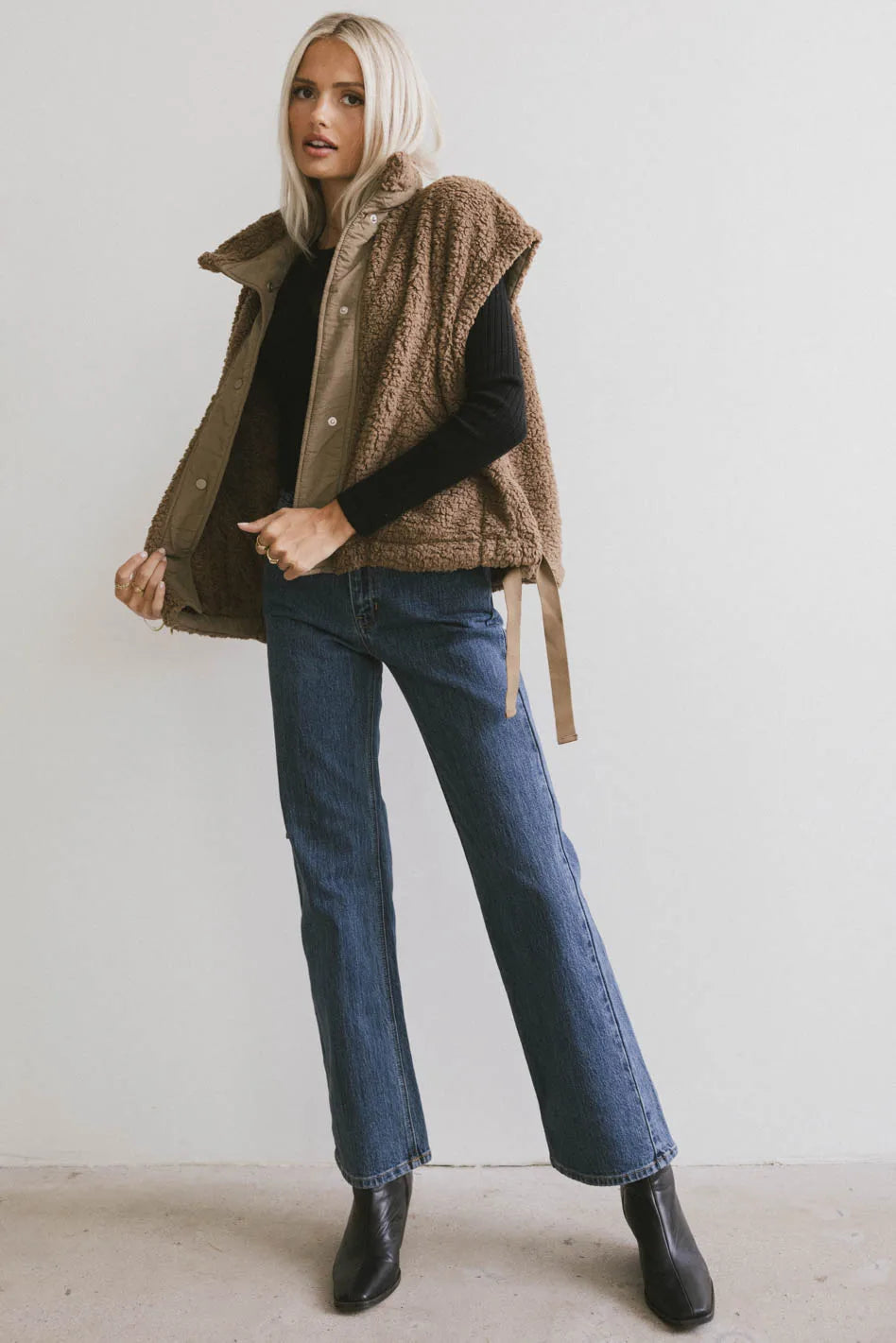 Johanna Sherpa Vest in Brown