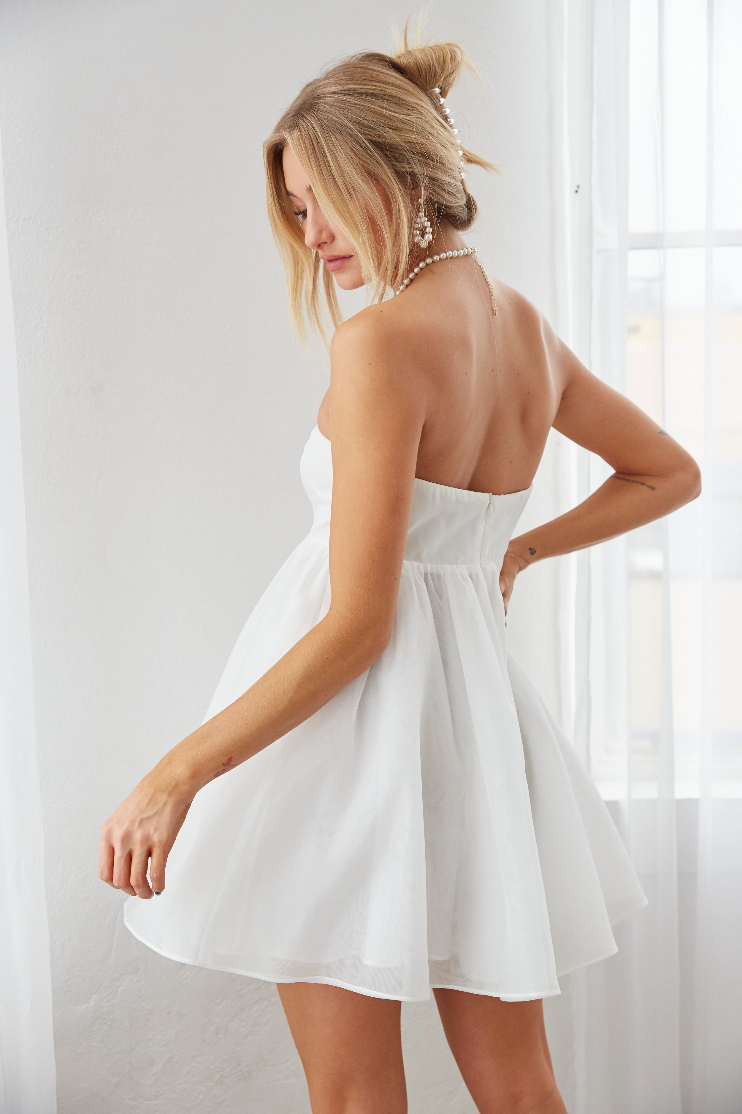 Bella Strapless Babydoll Mini Dress in White – Groovy Mimi