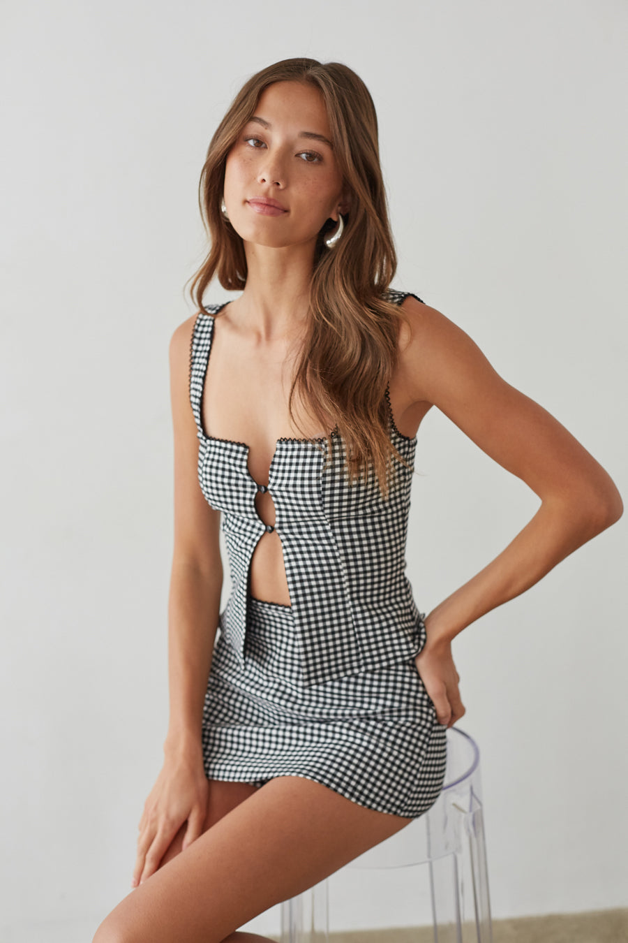Button Up Figure Olive Button Up Gingham Top – Groovy Mimi