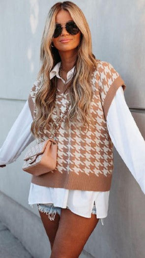 Khaki Houndstooth Print Knit Vest