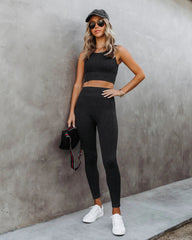 Black Sleeveless Crop Tank Top